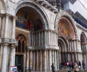 Entrée de la basilique San Marco