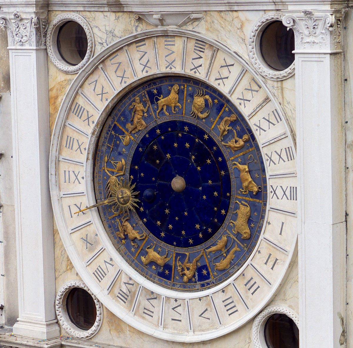 cadran de la tour de l'horloge à San Marco