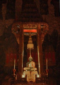 le bouddha d'emeraude au temple wat Phra kaeo