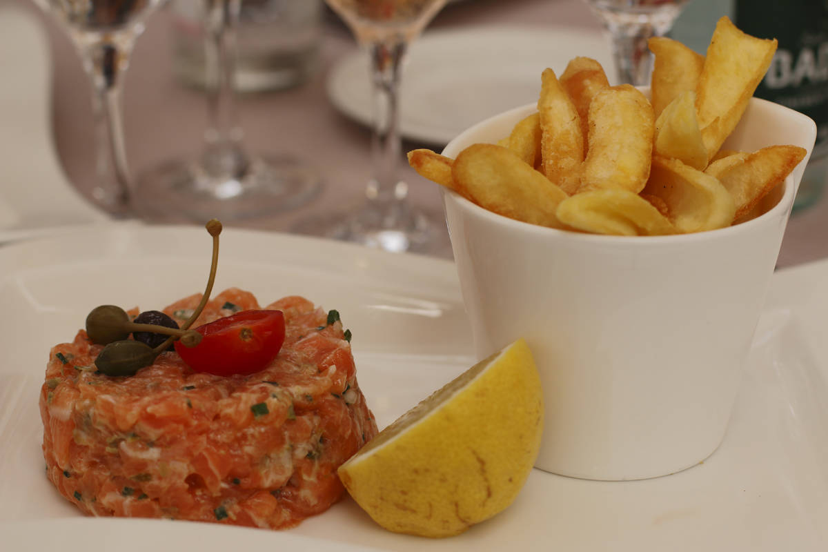repas à l'hotel intercontinental Carlton à Cannes