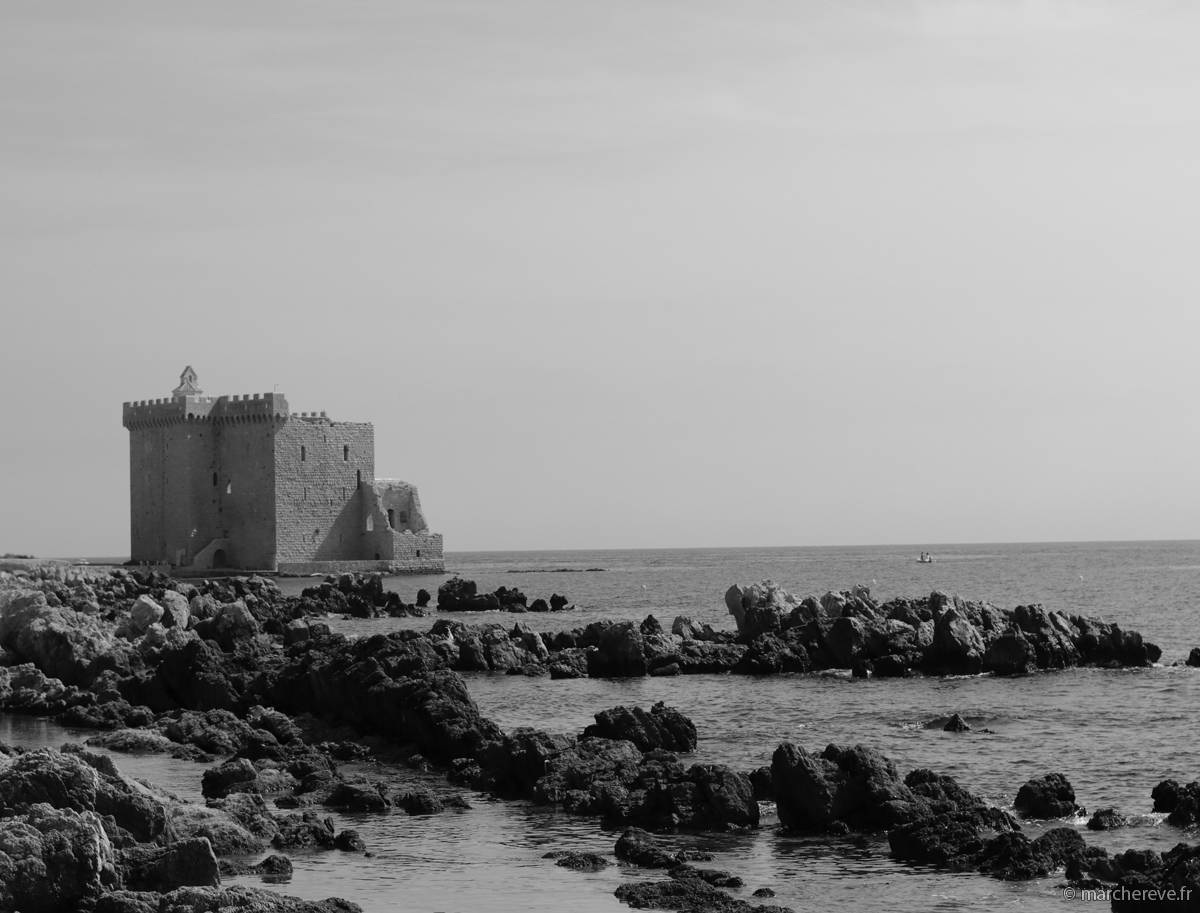 Monastère fortifié de l'ile Saint Honorat