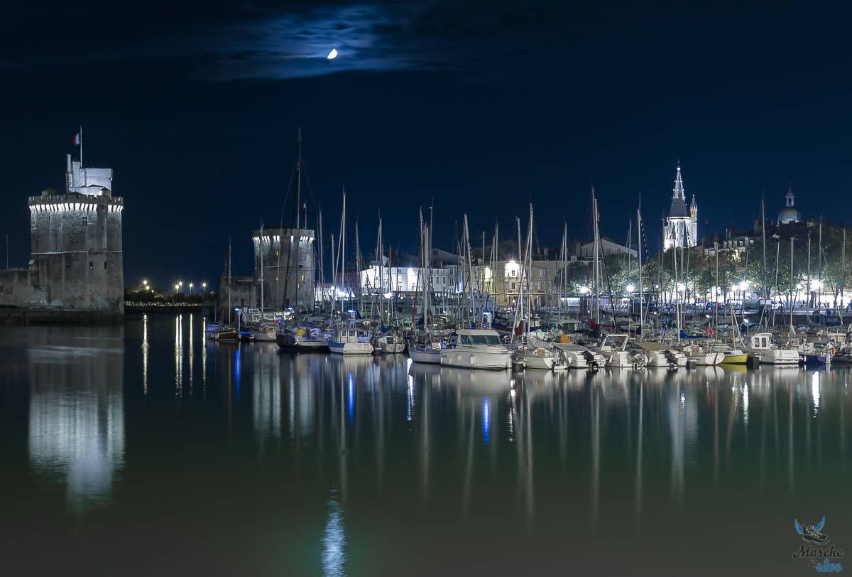 le vieux port de la Rochelle, de nuit